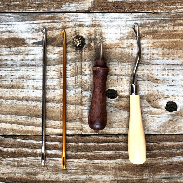 Latch Hook Tool - Vintage Rug Making Tools